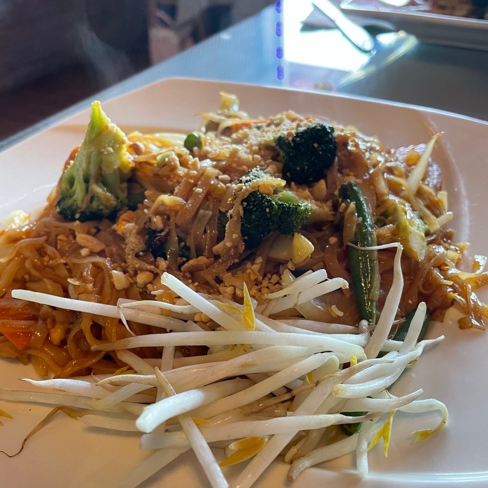 Thai Star Restaurant - Dyer Ave - Pad Thai Noodle - Thai Near Me - Cranston, Rhode Island Thai Star Restaurant - Dyer Ave - Pad Thai Noodle - Thai Near Me - Cranston, Rhode Island