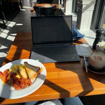 Barking Mad Cafe - Tasty breakfast with a window seat - Coffee & Tea Near Me - Gaithersburg, Maryland