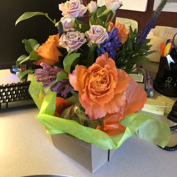 Petalos Floral Design - Florists Near Me - Kingston, New York