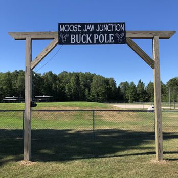 Moose Jaw Junction - Burgers Near Me - Pellston, Michigan