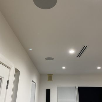 Installation King - Ceiling speakers - Home Theatre Installation Near Me