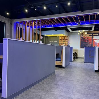 Nikko Sushi - Dining area - Sushi Bars Near Me - Broken Arrow, Oklahoma