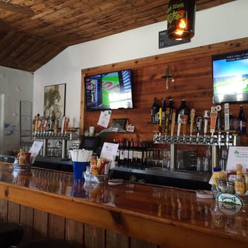 Herbie's Bar and Chowder House - Nice selection of craft beers - Bars Near Me - Marathon, Florida