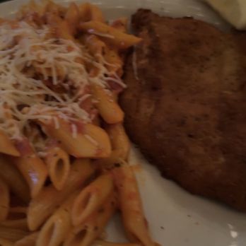 Roman Cucina - ROSA PASTA & chicken - Italian Near Me - Fullerton, California Roman Cucina - ROSA PASTA & chicken - Italian Near Me - Fullerton, California