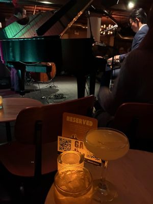 Winter's Jazz Club by null