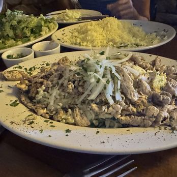 Kan Zaman Restaurant - Chef's special chicken and rice - Mediterranean Near Me - Murrieta, California Kan Zaman Restaurant - Chef's special chicken and rice - Mediterranean Near Me - Murrieta, California