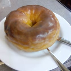 Pastelería New York - Rosco de hojaldre, melocotón y cabello de ángel