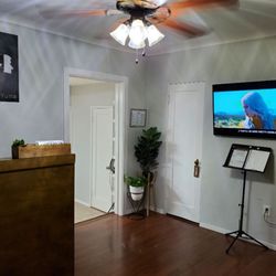 Premier Salons - Reception Desk & Waiting Area