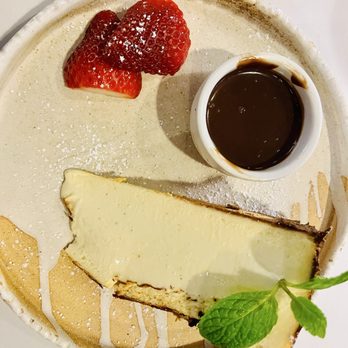 Mia Restaurant & Bar - Cheesecake - Italian Near Me - Roseville, California