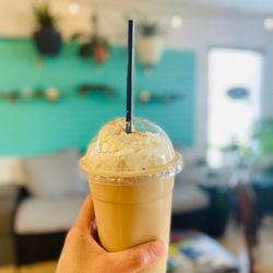 La Vie Always Latte Cafe