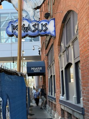 Pegasus Taverna by null