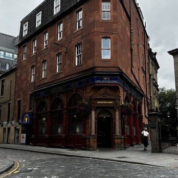Guildford Arms - Pubs Near Me - Edinburgh, EDH