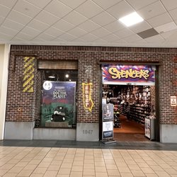 Spencer's - Very nice and well maintained store 5/23/23