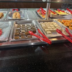 China 1 Buffet - Dessert section (ice cream not included)