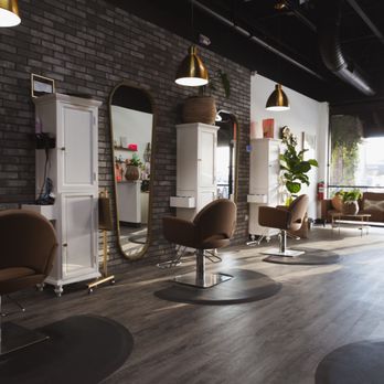 La Luna Beauty Bar - Hair Salons Near Me - Tucson, Arizona