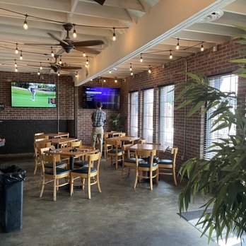 The Goose - Indoor area - Salad Near Me - Birmingham, Alabama