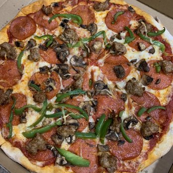 BZ's Bistro - BZ pizza - Pizza Near Me - Tucson, Arizona