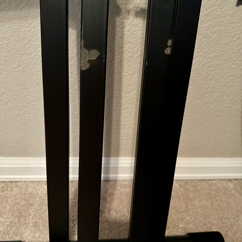 Bellhop Moving - Damage to my keyboard stand from not wrapping it - Movers Near Me - Denver, Colorado Bellhop Moving - Damage to my keyboard stand from not wrapping it - Movers Near Me - Denver, Colorado