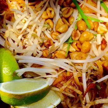 Star Noodle - Pad Thai - Asian Fusion Near Me - Lahaina, Hawaii Star Noodle - Pad Thai - Asian Fusion Near Me - Lahaina, Hawaii