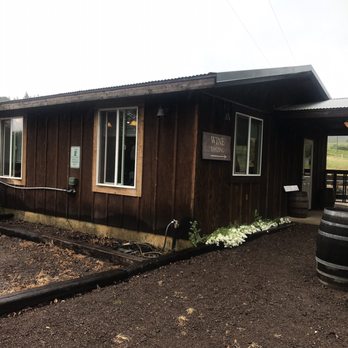 Lula Cellars - Wine Tasting Room Near Me - Philo, California