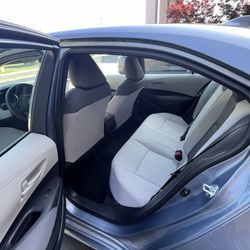 Dollar Car Rental - Back seats for extra space