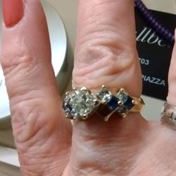 Antony Jewelers - Damanged ring, missing diamond