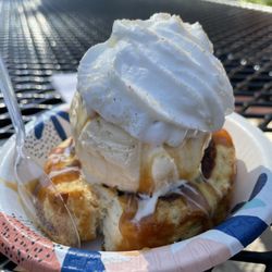 Dean's Ice Cream - Pumpkin Sundae $6.00 (watch out for overcharging!)
