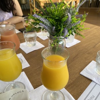 Waikiki Leia - Drinks: juice - Wedding Chapels Near Me - Honolulu, Hawaii Waikiki Leia - Drinks: juice - Wedding Chapels Near Me - Honolulu, Hawaii