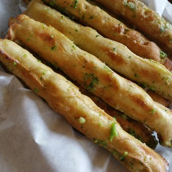 Stonefire Grill - Yummy Breadsticks - American Near Me - Pasadena, California
