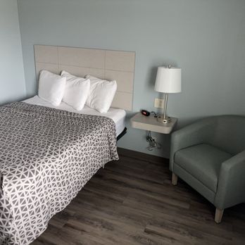 Woodspring Suites - Bedroom area of suite. - Hotels Near Me - Easton, Pennsylvania Woodspring Suites - Bedroom area of suite. - Hotels Near Me - Easton, Pennsylvania