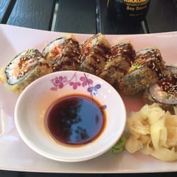 Le Food - Tempura Roll mit Lachs, Avocado, Gurke und Frischkäse
