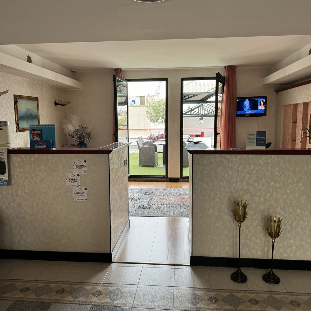 So.laf. - Hotels & Travel Near Me - Medolago, BG