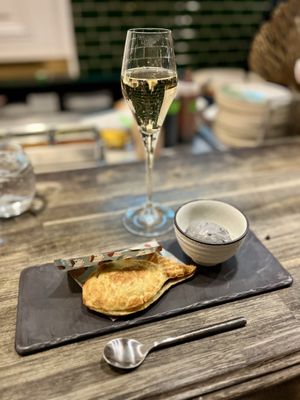 Yashin Sushi by null