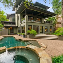 SPRKhost Vacation Rentals