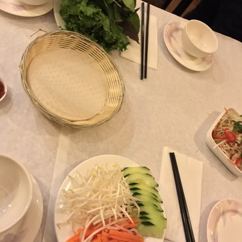 Anh Hong Saigon - Lettuce/herbs, rice paper, cucumber/daikon/carrot/bean sprouts - Vietnamese Near Me - Milpitas, California Anh Hong Saigon - Lettuce/herbs, rice paper, cucumber/daikon/carrot/bean sprouts - Vietnamese Near Me - Milpitas, California