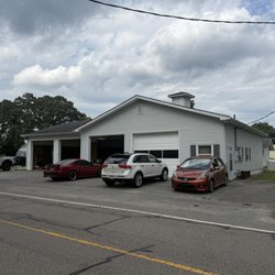 Currituck BBQ - Building