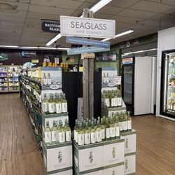 Liquor Hub - Creative Displays