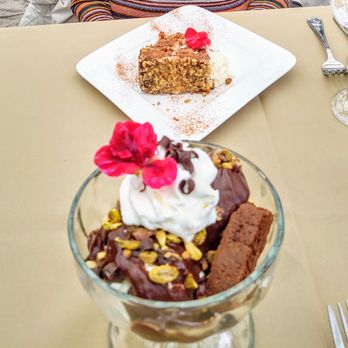 Robins Restaurant - Carrot cake and hot fudge sundae. - New American Near Me - Cambria, California Robins Restaurant - Carrot cake and hot fudge sundae. - New American Near Me - Cambria, California