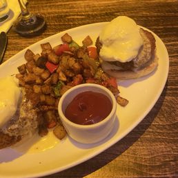 Crab Cake Benedict