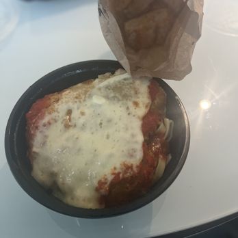 Da Vinci - Chicken Parmesan and bread - Pizza Near Me - Bloomington, Indiana Da Vinci - Chicken Parmesan and bread - Pizza Near Me - Bloomington, Indiana