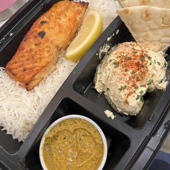 Luna Grill Moorpark - Salmon plate - Mediterranean Near Me - Moorpark, California