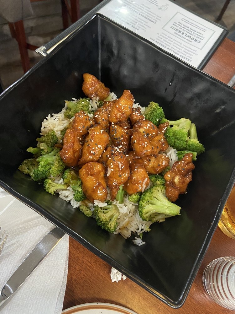 NEST GRILLE 71 Photos & 144 Reviews 9876 Main St, Damascus