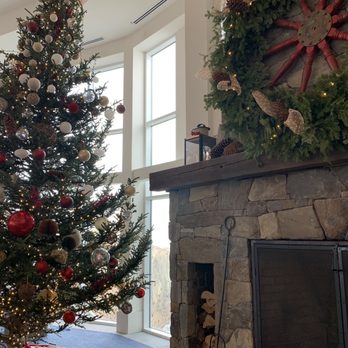 Cliff House - Fireplace - Resorts Near Me - Cape Neddick, Maine
