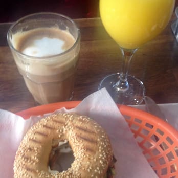 Bagel Deli - Superfrukost - Coffee & Tea Near Me - Stockholm, Alberta