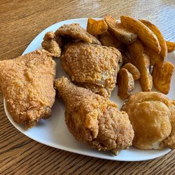 Krispy Krunchy Chicken - 4 Piece Krunch Box, with biscuit and side of potato wedges