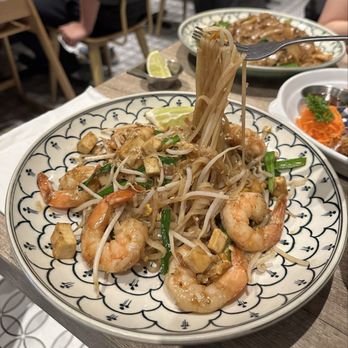 Koh Lipe - Pad Thai - Thai Near Me - Toronto, Ontario Koh Lipe - Pad Thai - Thai Near Me - Toronto, Ontario
