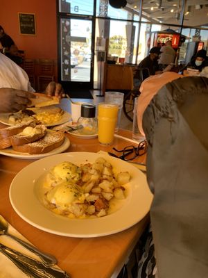 Griddlecakes by null