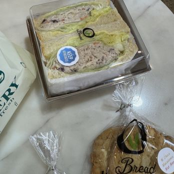 O Bread & Cakes - Tuna salad sandwich and white chocolate macadamia cookies - Bakeries Near Me - Centreville, Virginia O Bread & Cakes - Tuna salad sandwich and white chocolate macadamia cookies - Bakeries Near Me - Centreville, Virginia