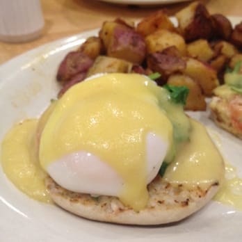 Eggs Up Grill - Tomato florentine eggs Benedict. Sooooo good - Breakfast & Brunch Near Me - Columbia, South Carolina