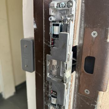 Bobbys Locksmith - Commercial Grade Strike Lock Repair - Keys & Locksmiths Near Me - Brooklyn, New York